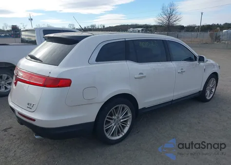 2014 Lincoln Mkt Ecoboost z USA, uszkodzony, nr VIN 2LMHJ5AT3EBL56373